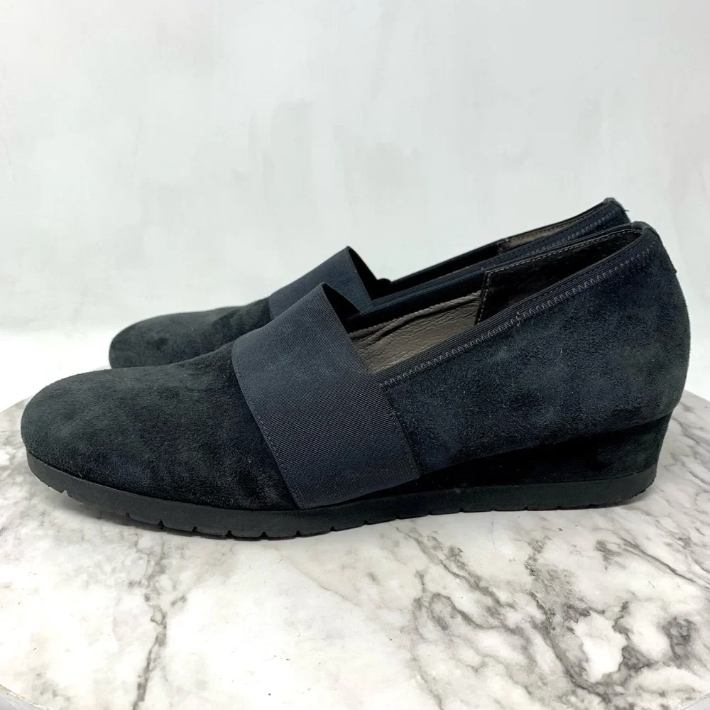 Gabor Classic Black Suede Slip-On Comfort Wedge Loafers 7.5 Preppy Sporty Chic